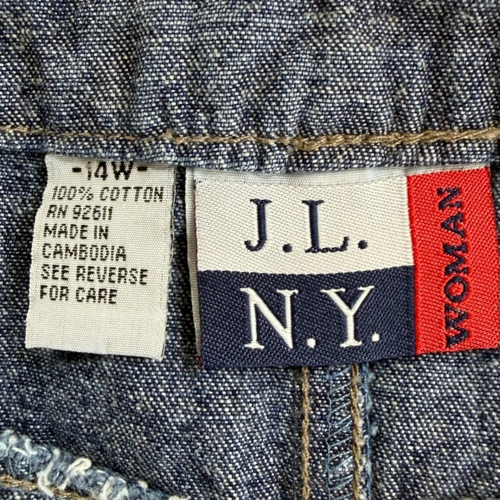 Vintage J.L. NY Floral Embroidered Denim Skirt Blue Medium Wash‎ Raw Hem Mini - Picture 5 of 10